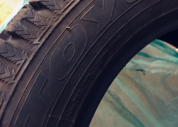 Продам зимние шины Toyo 185/60 R15 84Q Observe GSI