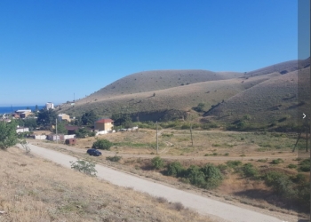 участок возле моря