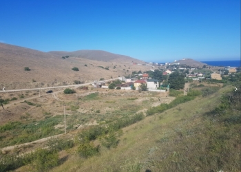 участок возле моря