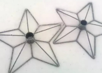 Подставка под ёлку