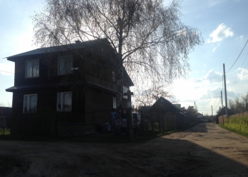 Дача 74 м2 Продаю дачу. Прописка возможна. По всем улицам разведён и сдан газ