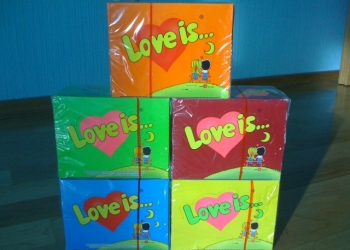 Жвачка Love is 100 шт подарок