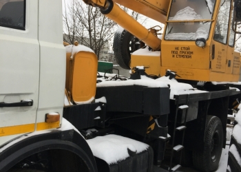 Продается б/у автокран КС-35715,