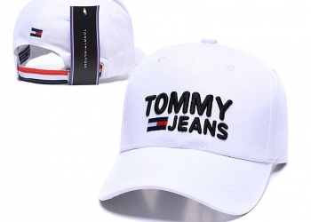 Бейсболки BMW M pover, Tommy jeans, adidas,
