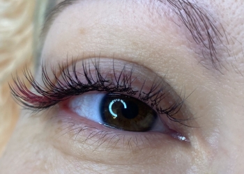 Наращивание ресничек