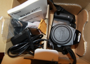 Canon EOS 450D body