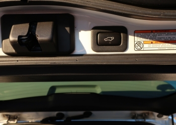 Lexus LX, 2016