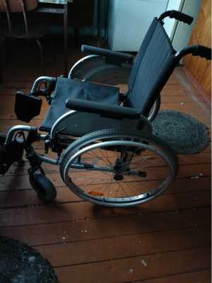 Инвалидное кресло