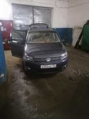 Volkswagen Touran, 2010