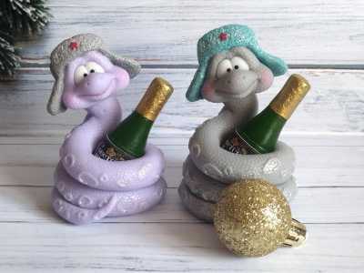 Подарки на Новый год. Встречаем Год Змеи!