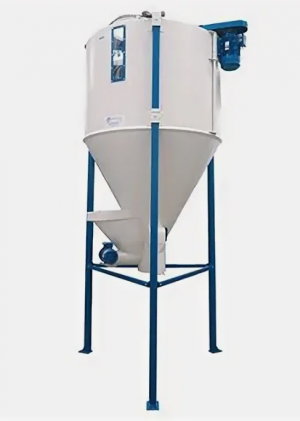 Смеситель кормов ( комбикормов ) шнековый