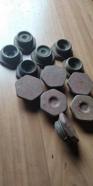 пробки чугун глухие левые