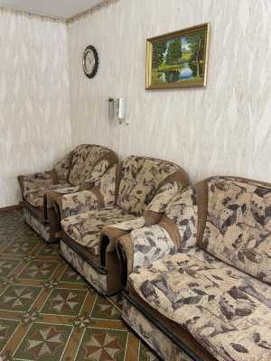 Диван и два кресла