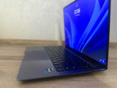 Huawei MateBook X Pro 2023 i7 16  + 1 