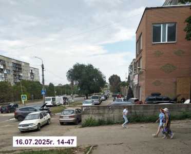 , ,    2000 .,  / -  10  ..