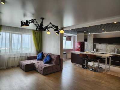 2-� ��������, 70 �2, 16/18 ��.