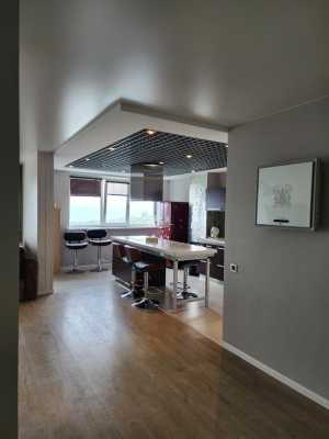 2-� ��������, 70 �2, 16/18 ��.