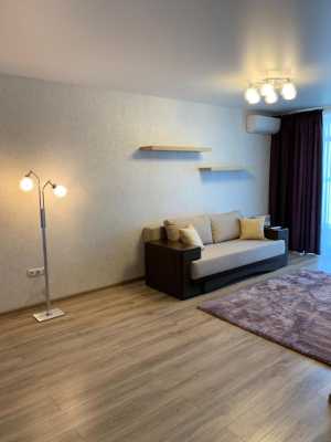 1-� ��������, 50 �2, 3 ��.