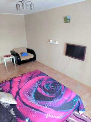 1-� ��������, 40 �2, 8/10 ��.