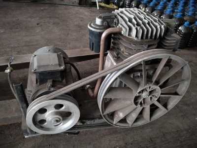 Продается поршневой компрессор 7.5 кВт