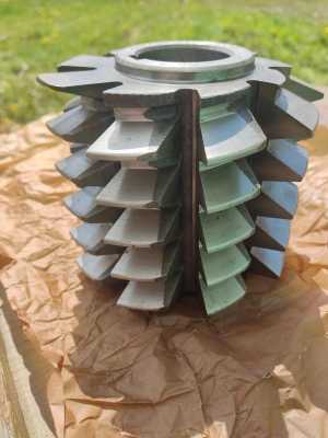 Фреза червячная м6 р6м5к5